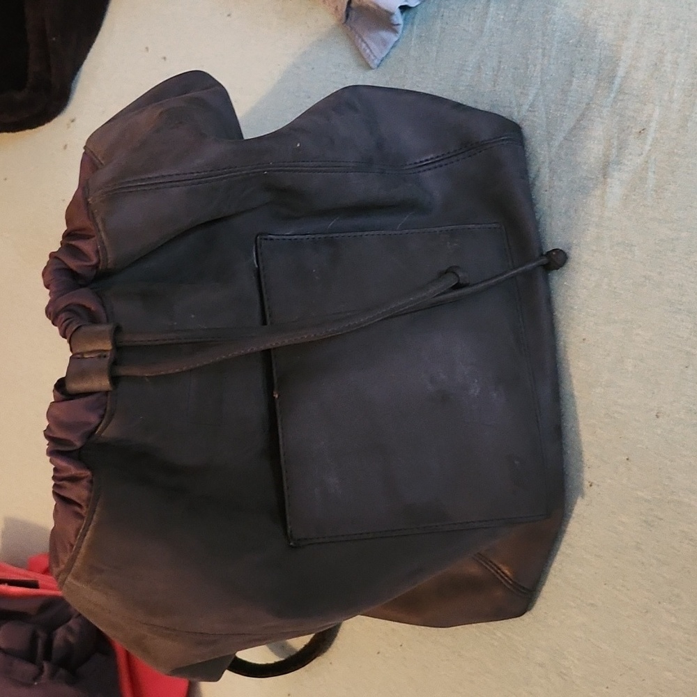 Back pack - Picture 2 of 3